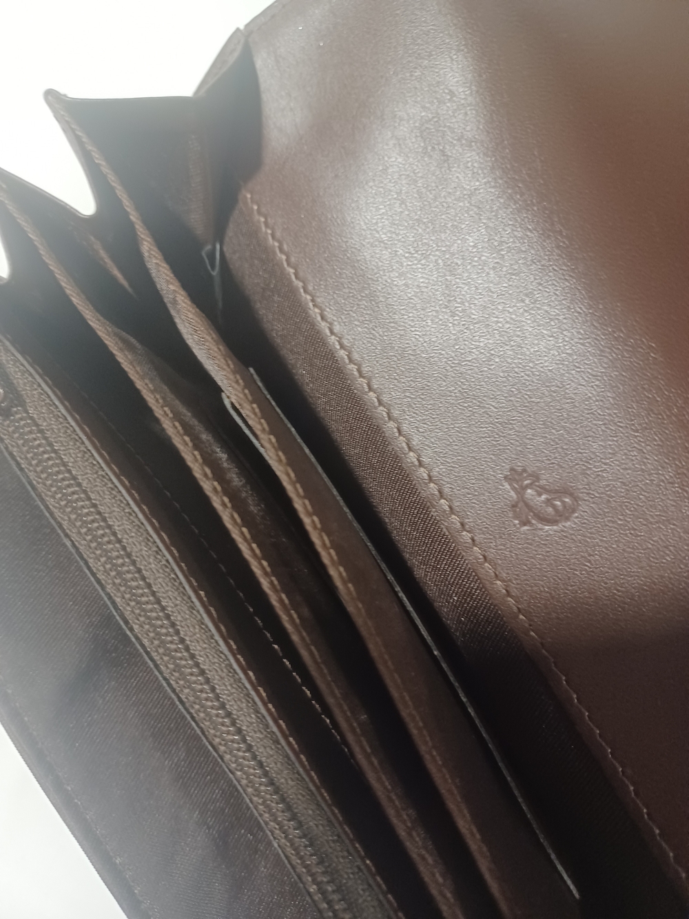 Mandarina Duck Chocolate Brown Clutch Wallet - Classic Button Closure - Picture 5 of 8